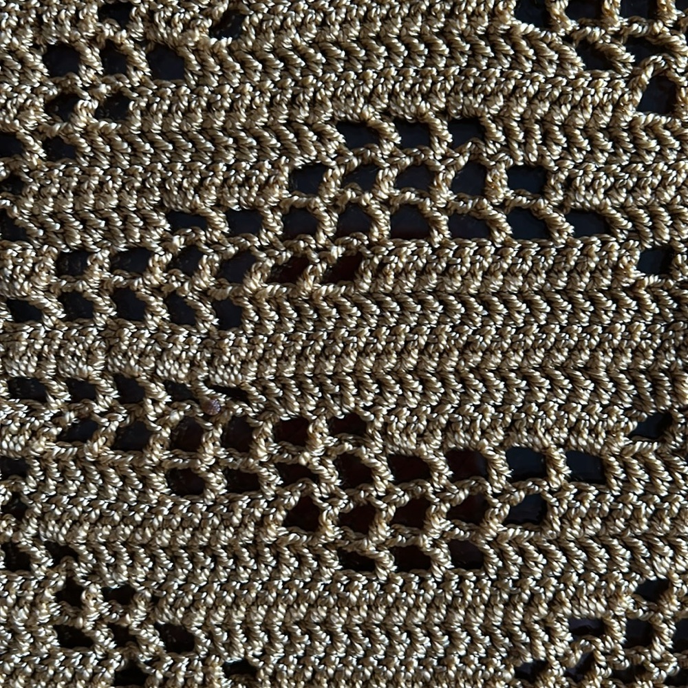 Oval table runner - Picture 14 of 16